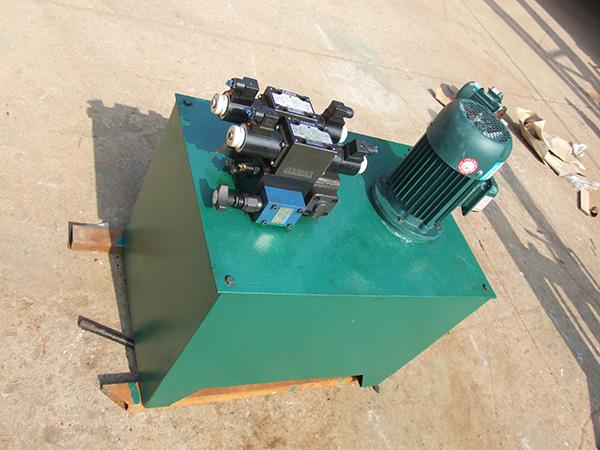 自動(dòng)拉板板框壓濾機(jī) (9).JPG